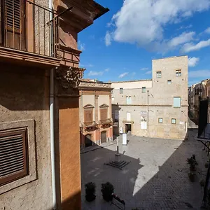 la-stanza-del-vicolo.palermohotels.org/